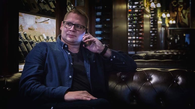 advertising media head of co